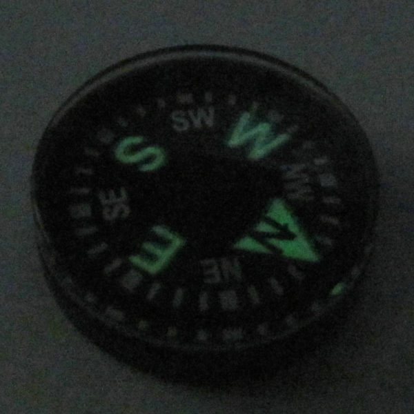20mm Mini Liquid-filled Luminous Button Compass - Image 3
